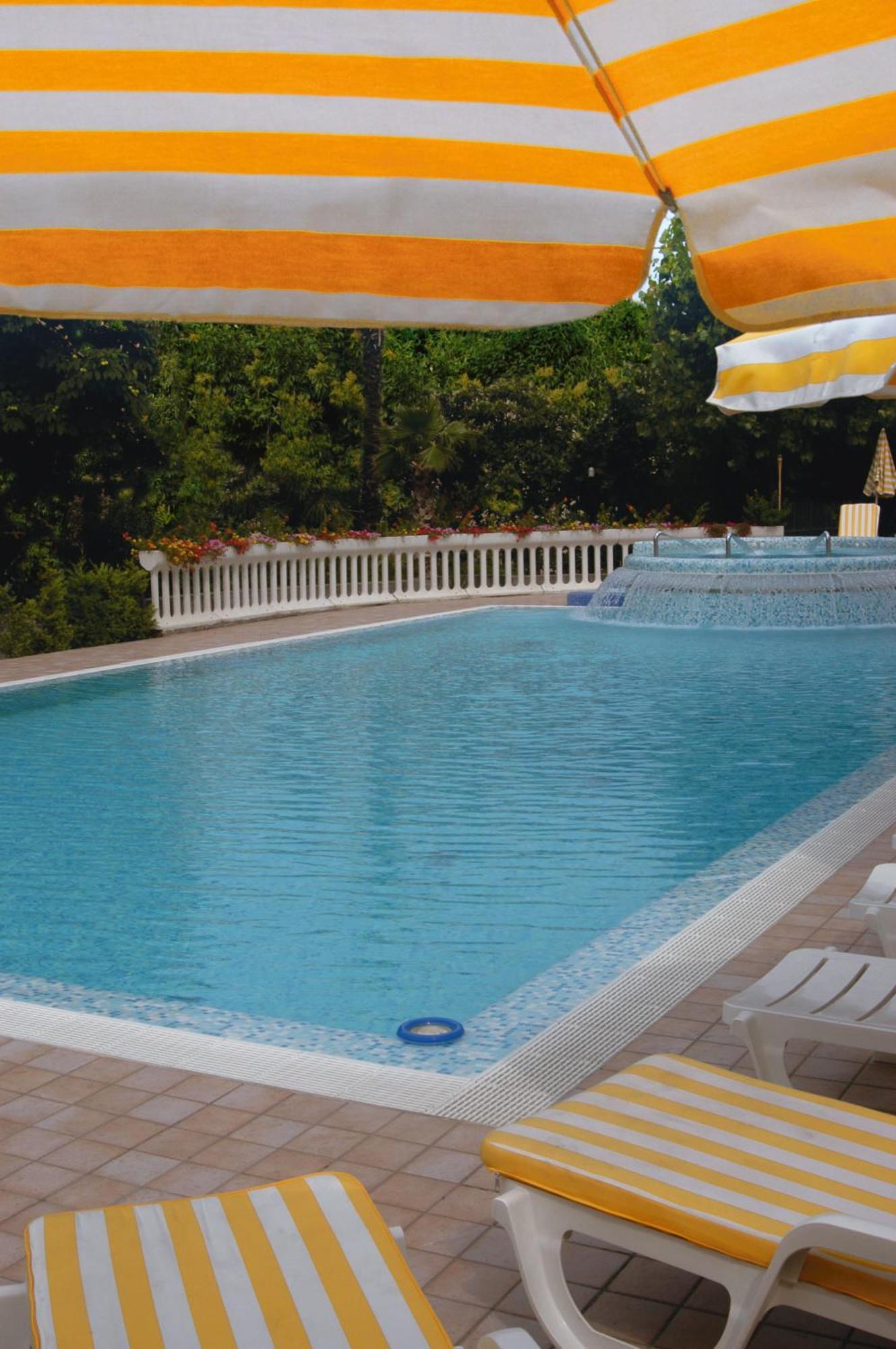 Hotel Smeraldo Lazise Exterior foto