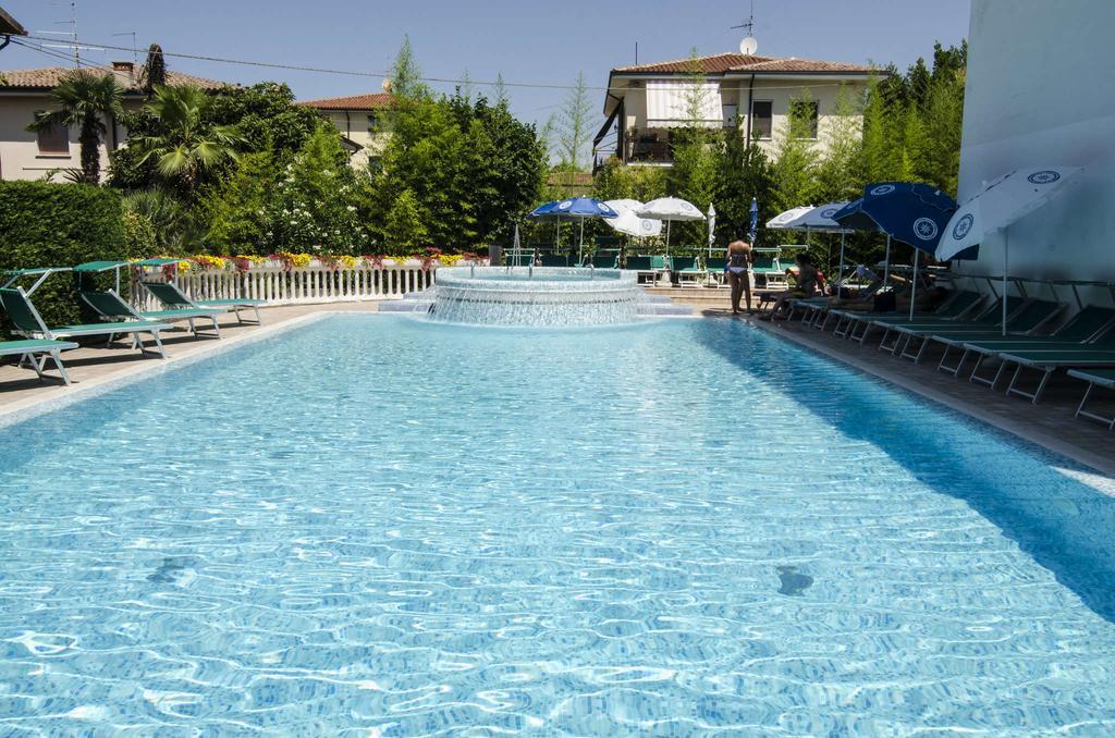 Hotel Smeraldo Lazise Exterior foto