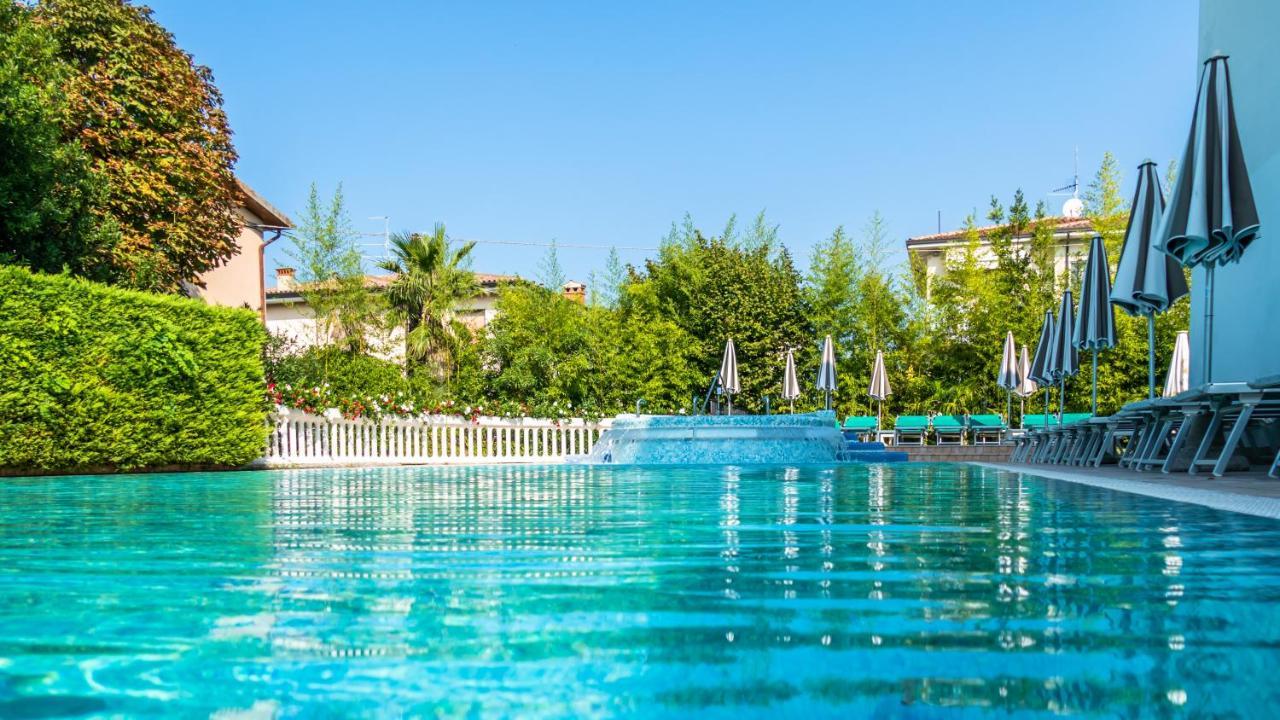 Hotel Smeraldo Lazise Exterior foto